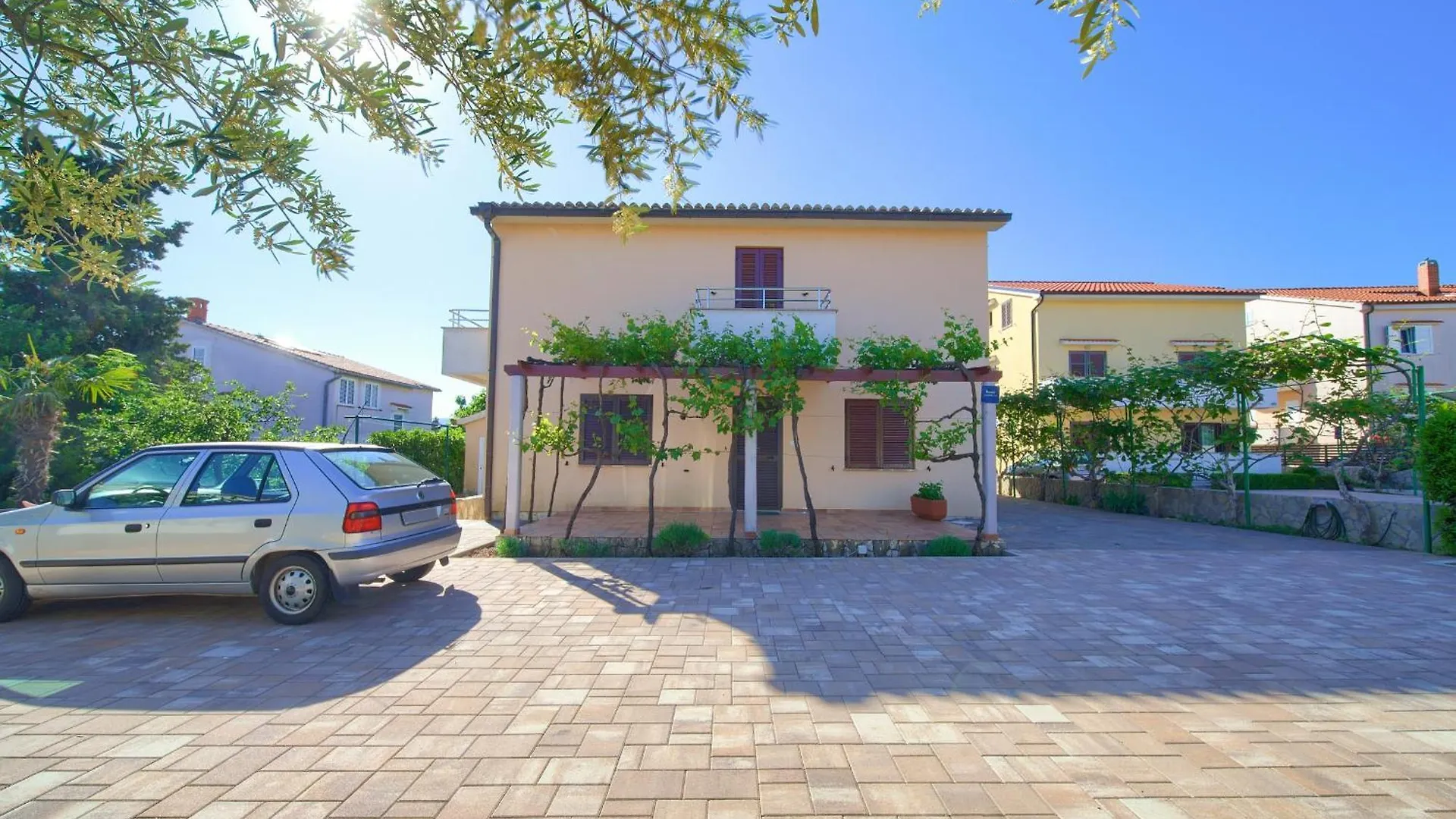 Apartman Sokolovski Krk Town Croatia